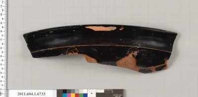 Terracotta rim fragment of a kylix (drinking cup)