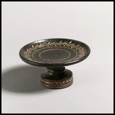 Terracotta stemmed plate