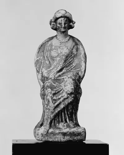 Statuette of a Seated Female Figure