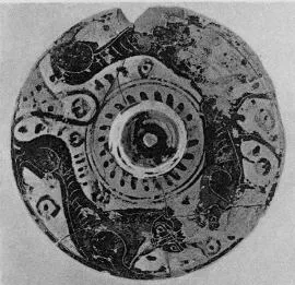 PYXIS LID (CORINTHIAN, BLACK-FIGURE)
