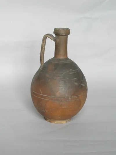 bouteille  ; lécythe