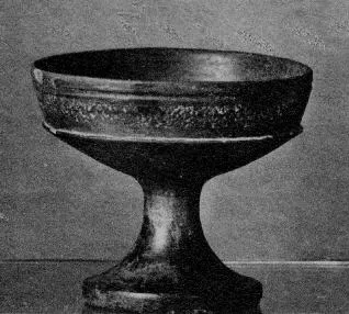CHALICE (ETRUSCAN, BUCCHERO)