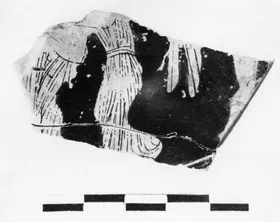 PYXIS LID, FRAGMENT (ATHENIAN, RED-FIGURE)