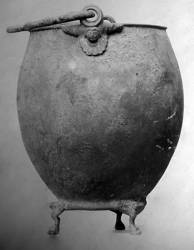 Großes eimerförmiges Gefäβ (Pasticcio)