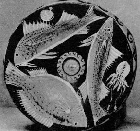 FISH PLATE (SOUTH ITALIAN, CAMPANIAN, RED-FIGURE)
