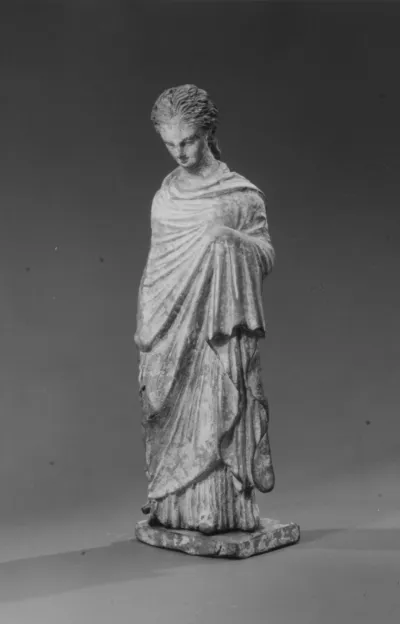 Terracotta statuette of a woman