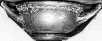 CUP, STEMLESS (ATHENIAN, RED-FIGURE)