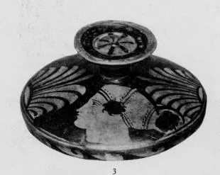 LEKANIS LID (SOUTH ITALIAN, CAMPANIAN, RED-FIGURE)