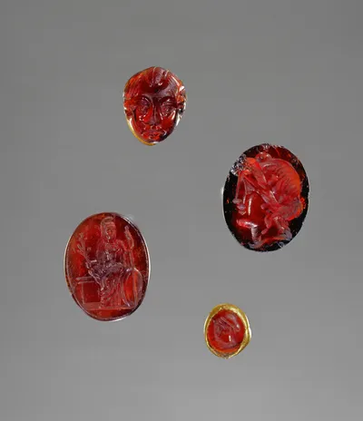 Engraved Gem in Thin Wire Setting