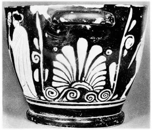 SKYPHOS (ATHENIAN, RED-FIGURE)
