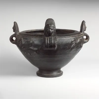 Terracotta bowl with lid