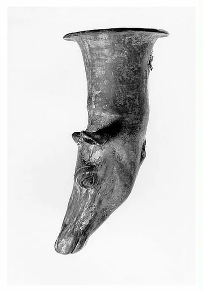 rhyton ; vase plastique