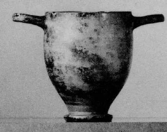 SKYPHOS (SOUTH ITALIAN, APULIAN, BLACK GLAZE)