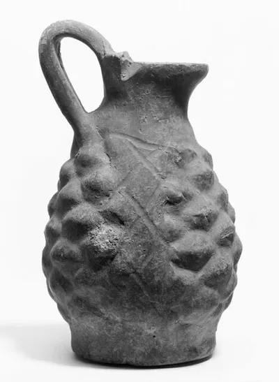 œnochoé ; vase plastique