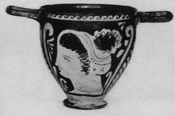 SKYPHOS (SOUTH ITALIAN, APULIAN, RED-FIGURE)