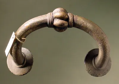 Horizontalhenkel einer Hydria bzw. eines Beckens