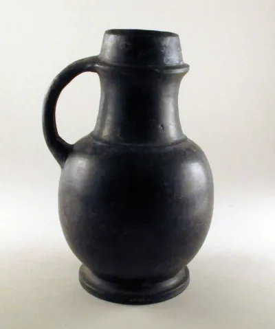 Jug with lid