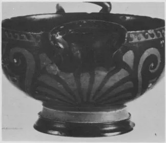 CUP SKYPHOS (SOUTH ITALIAN, APULIAN, RED-FIGURE)