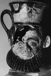 FIGURE VASE, KANTHAROS (ATHENIAN, RED-FIGURE)