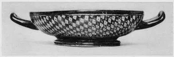 CUP, STEMLESS (ATHENIAN, RED-FIGURE)