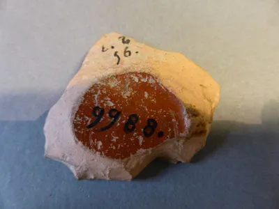 vase ; fragment