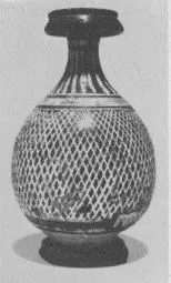 BOTTLE (SOUTH ITALIAN, GNATHIAN, BLACK GLAZE)