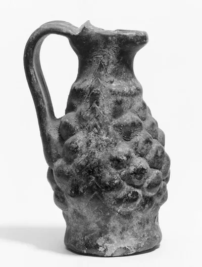 œnochoé ; vase plastique