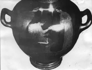 HYDRIA (ATHENIAN, RED-FIGURE)