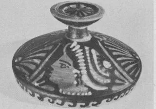 LEKANIS LID (SOUTH ITALIAN, APULIAN, RED-FIGURE)