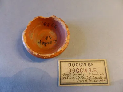 vase ; fragment