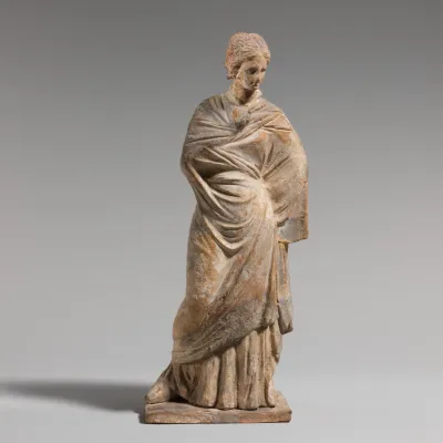 Terracotta statuette of a woman