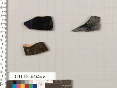 Terracotta fragments of closed shapes