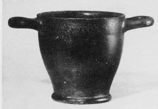 SKYPHOS (ATHENIAN, BLACK GLAZE)