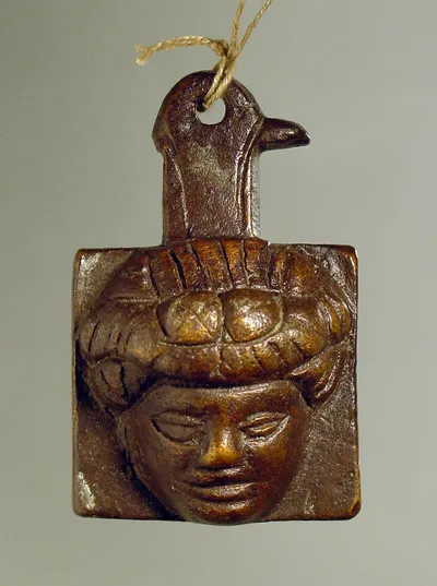 Attasche mit unbestimmbarem Kopf