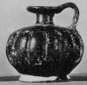 LEKYTHOS, SQUAT (ITALIOTE, BLACK GLAZE)