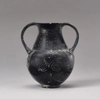 Spiral Amphoriskos
