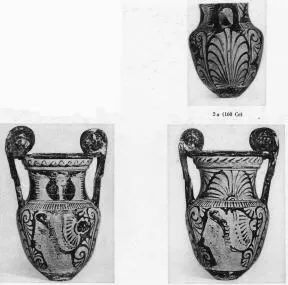 KRATER, VOLUTE (SOUTH ITALIAN, APULIAN, RED-FIGURE)