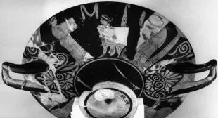 CUP (ATHENIAN, RED-FIGURE)