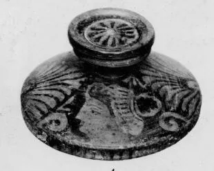 LEKANIS LID (SOUTH ITALIAN, CAMPANIAN, RED-FIGURE)