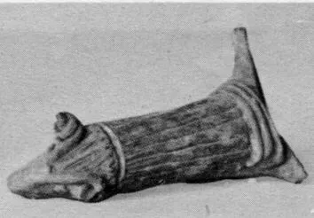 FIGURE VASE (SOUTH ITALIAN)