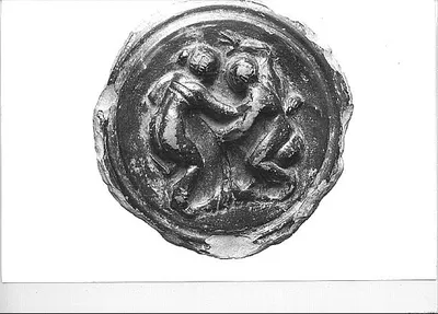 coupe  ; médaillon de vase