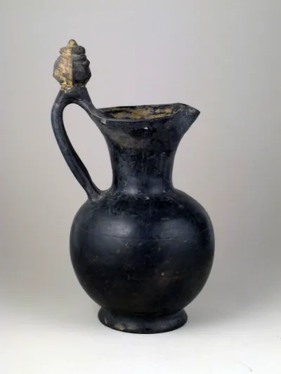 Oinochoe