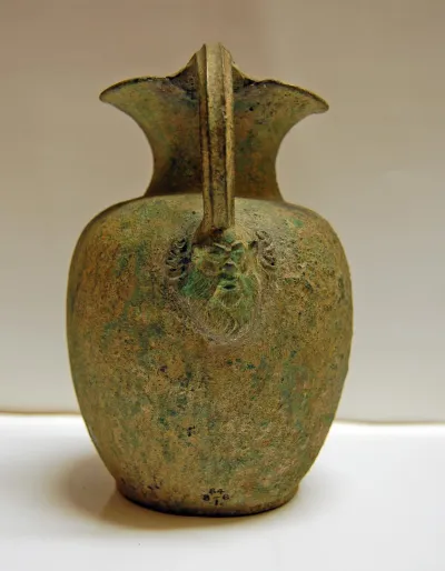 oinochoe