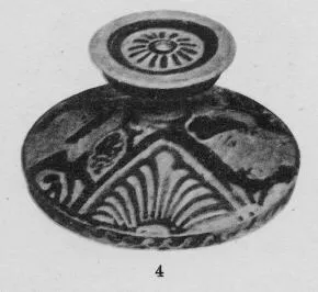 LEKANIS LID (SOUTH ITALIAN, APULIAN, RED-FIGURE)