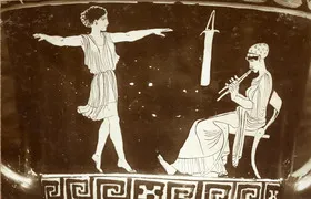 KRATER, CALYX (SOUTH ITALIAN, APULIAN, RED-FIGURE)
