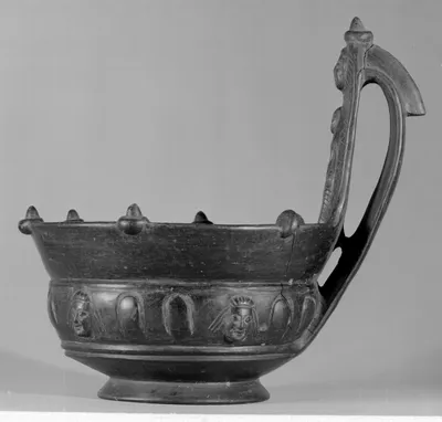 Einhenkliger Becher (Etruskische einhenkelige Tasse)