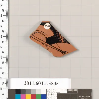 Terracotta rim fragment of a kylix (drinking cup)