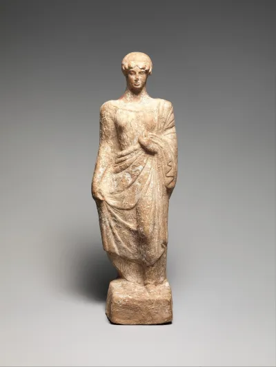 Terracotta statuette of a woman