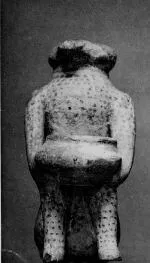 FIGURE VASE (ITALO-CORINTHIAN)
