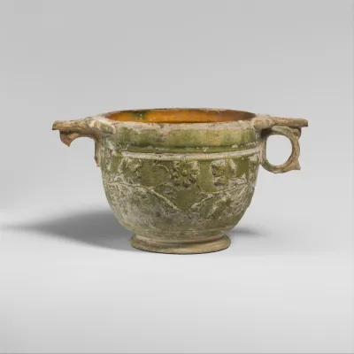 Terracotta lead-glazed scyphus (drinking cup)